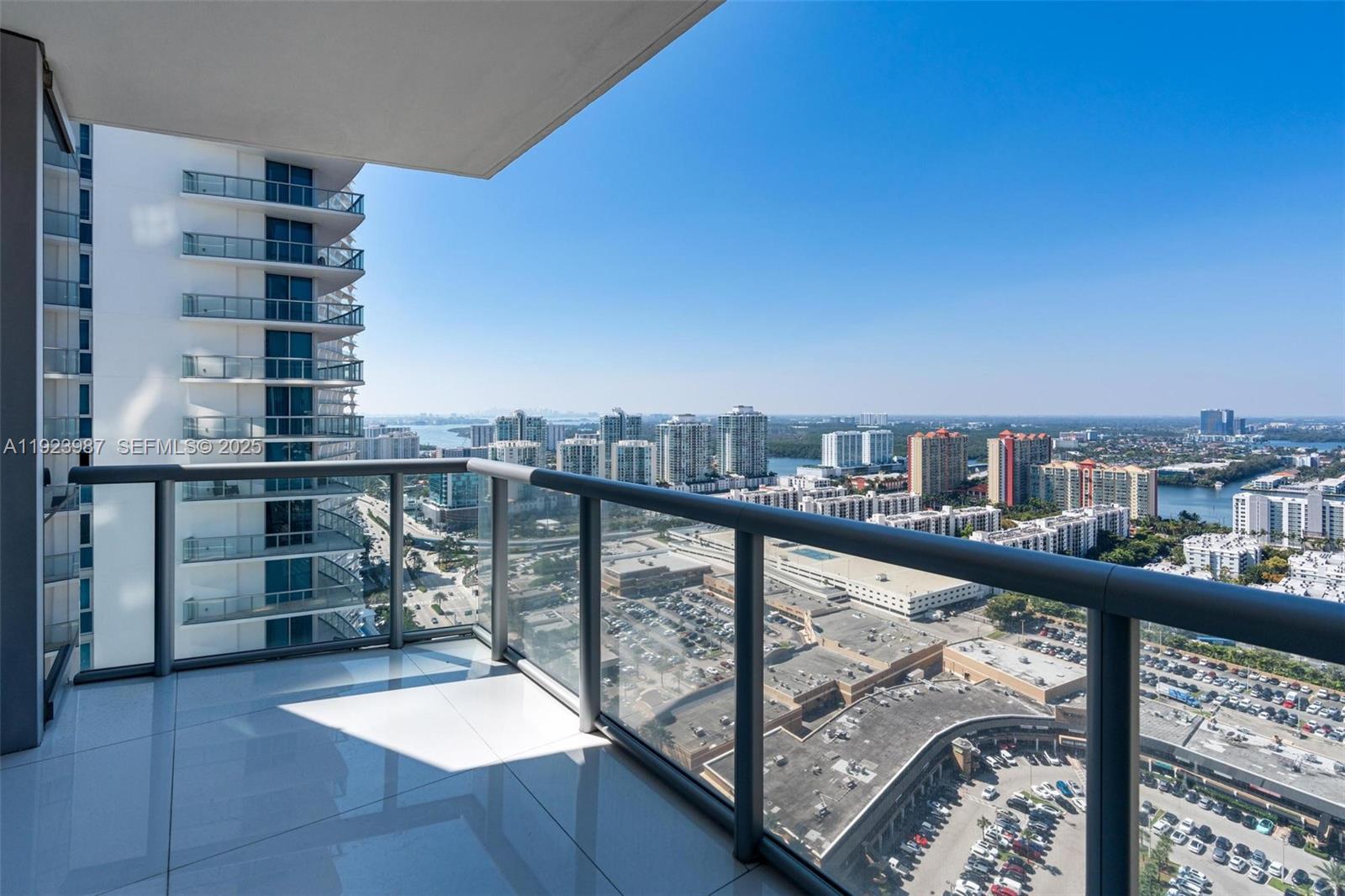 17121 Collins Ave #3201 Sunny Isles Beach, FL 33160