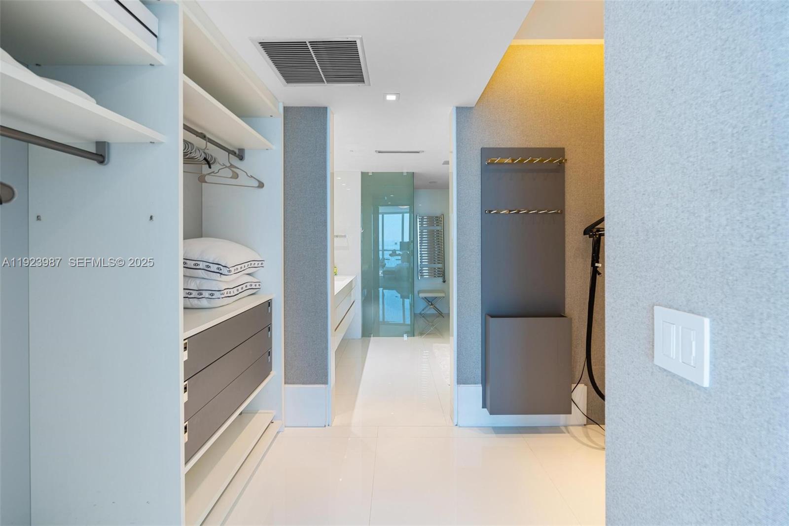 17121 Collins Ave #3201 Sunny Isles Beach, FL 33160