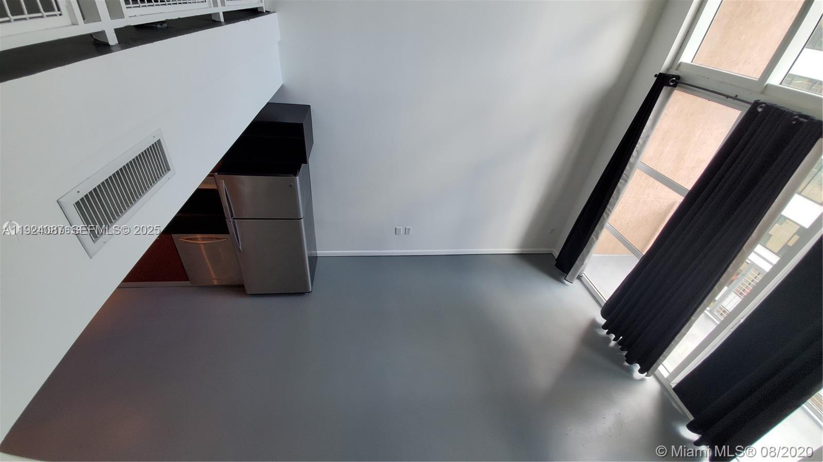 image Vizcayne South8