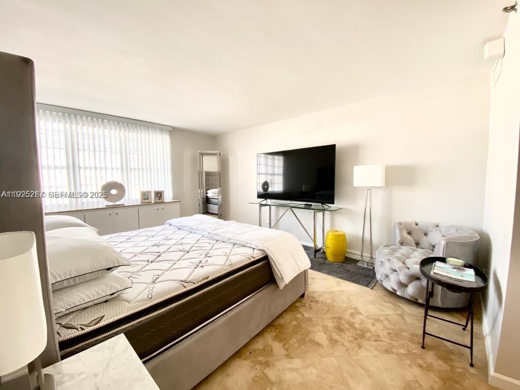 100 Lincoln Rd #608 Miami Beach, FL 33139