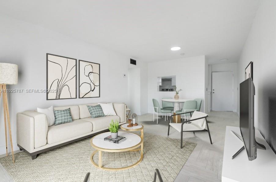 12215 W Dixie Hwy #306