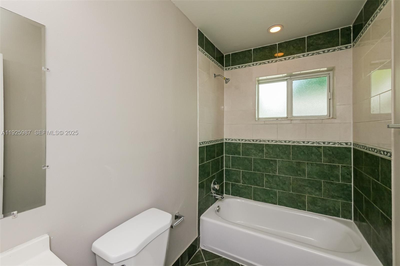 1128 NW 7th Ter Fort Lauderdale, FL 33311