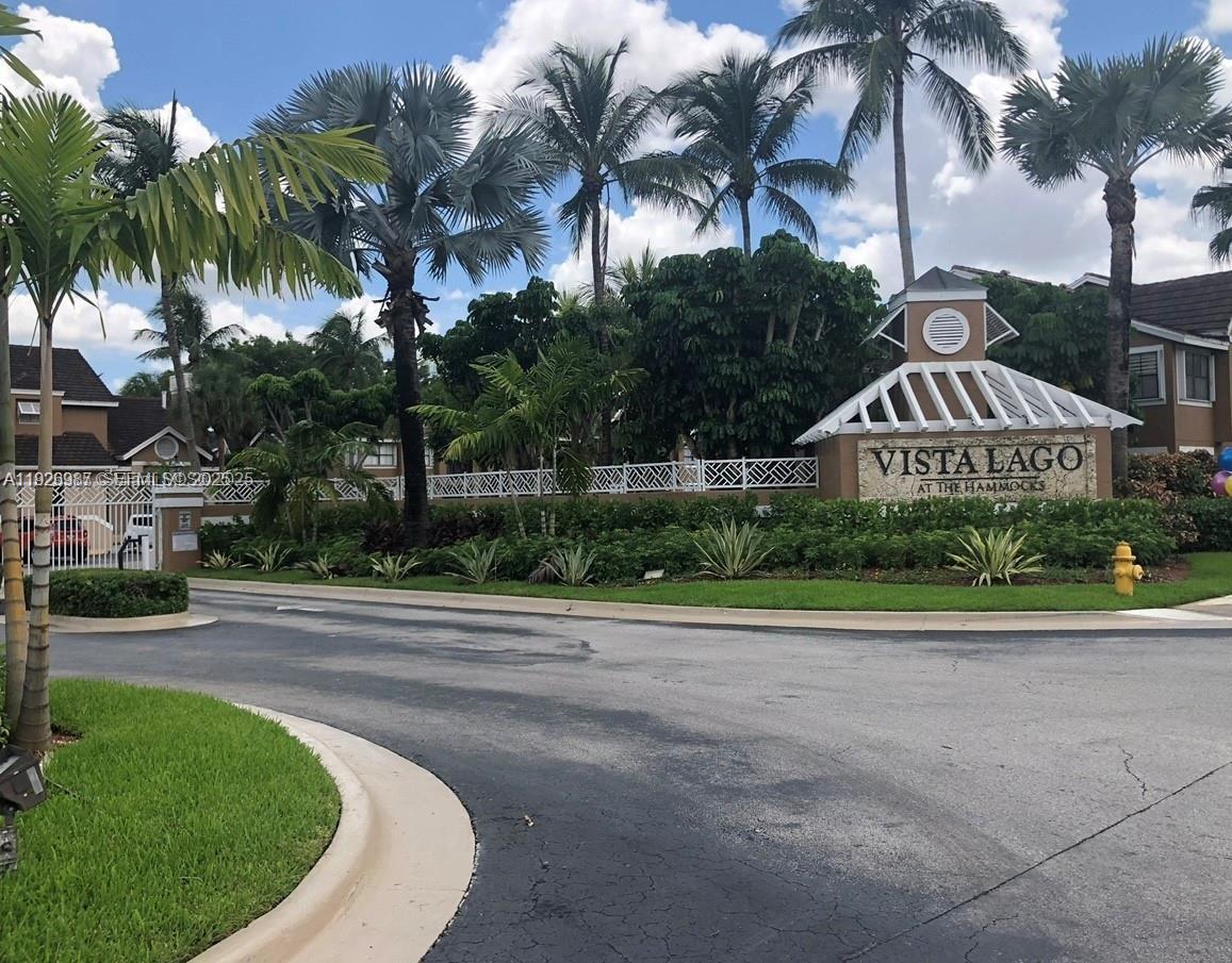 15689 SW 106th Ln #702 Miami, FL 33196