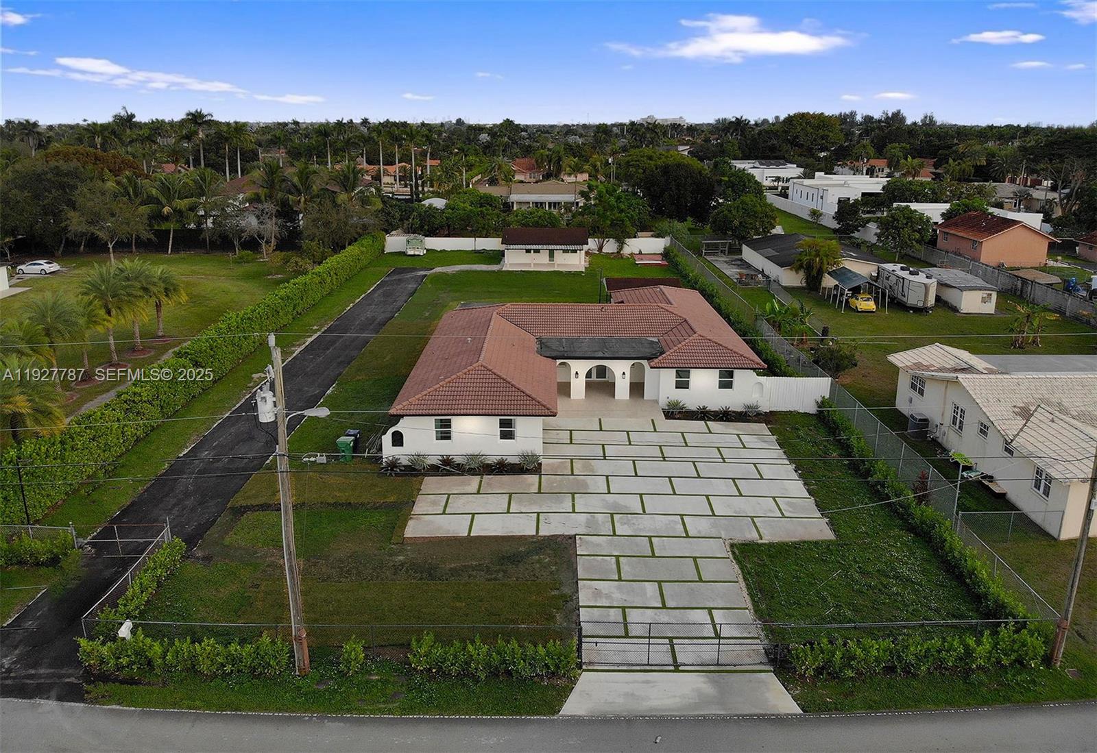 3801 SW 132nd Ave Miami, FL 33175