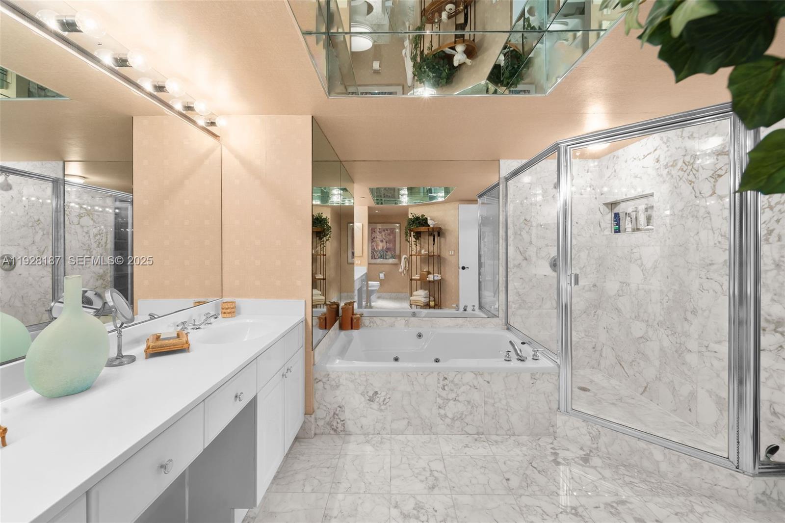 3600 Yacht Clb Dr #1704 Aventura, FL 33180