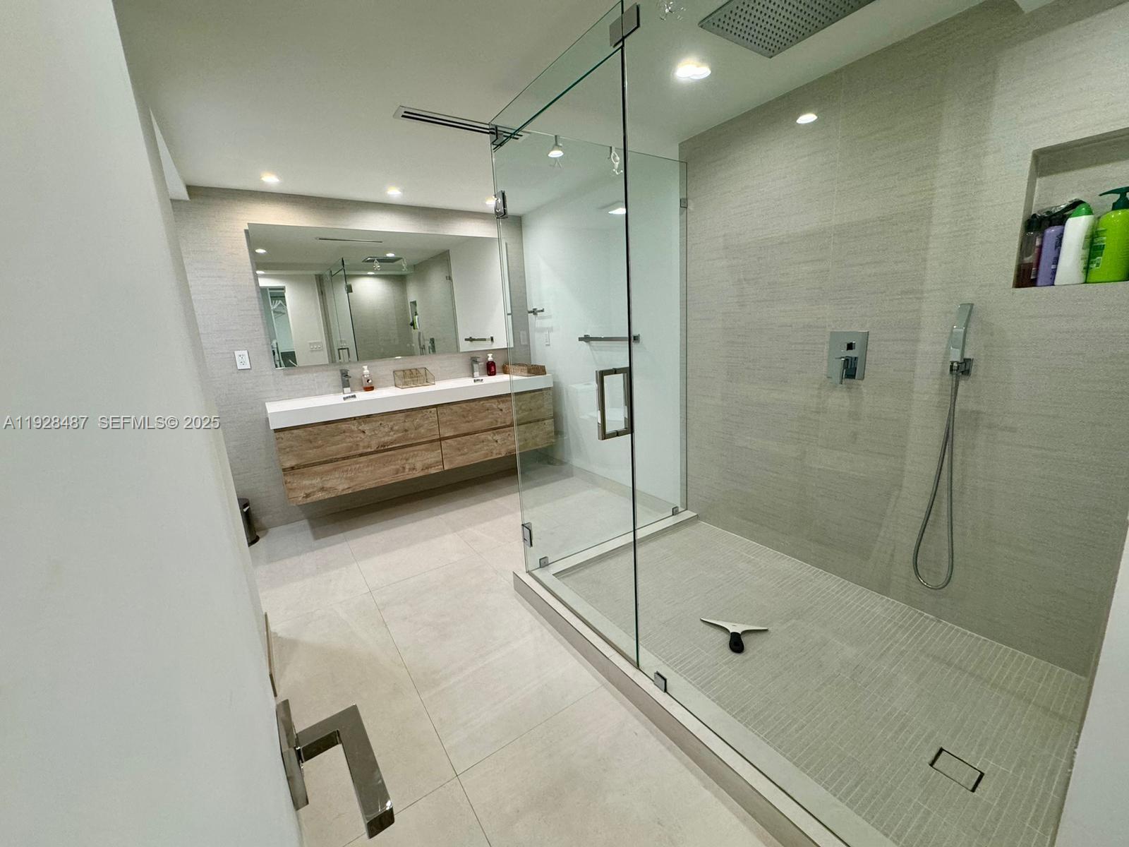 image Towers of Key Biscayne13