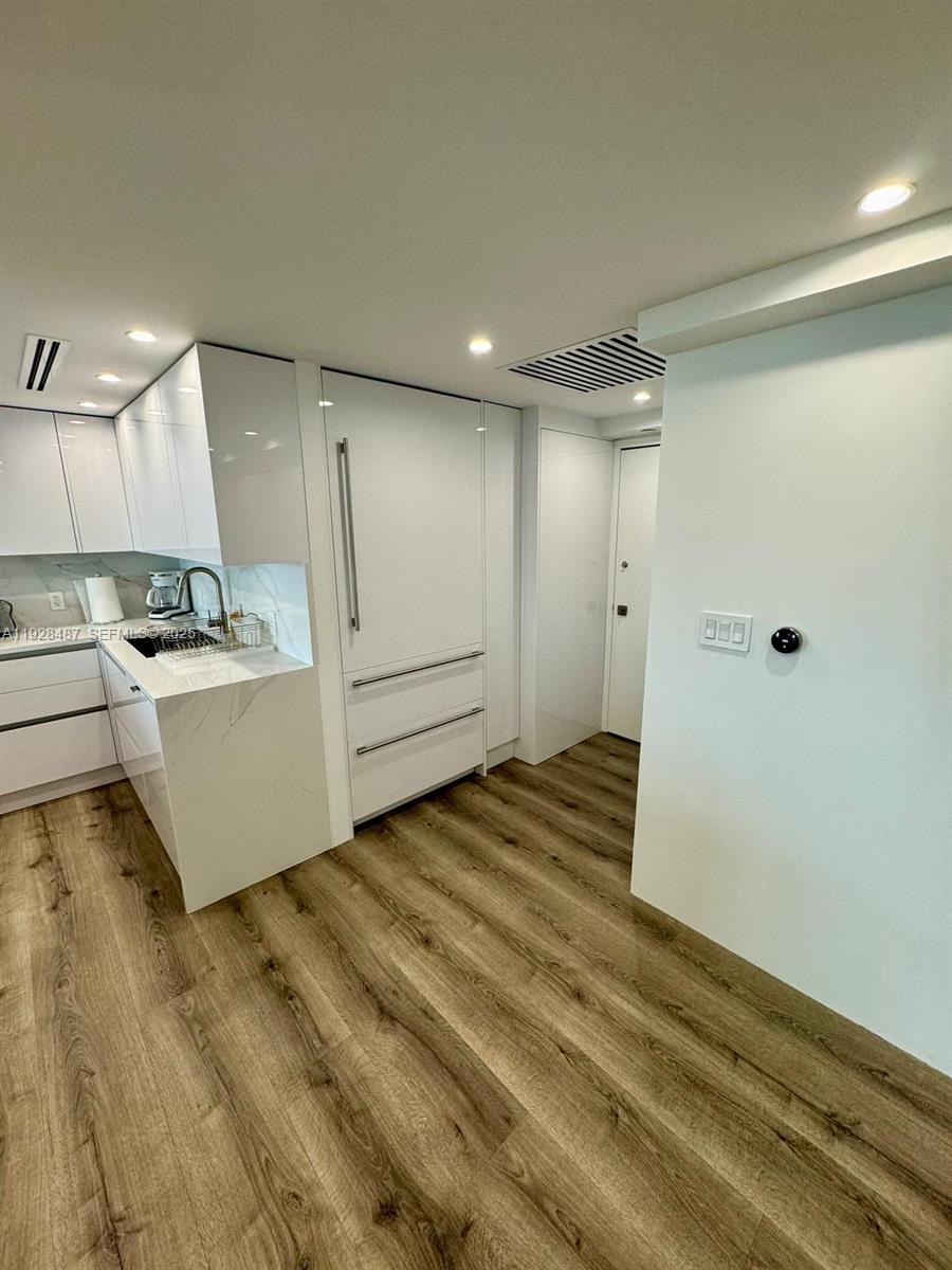 image Towers of Key Biscayne18