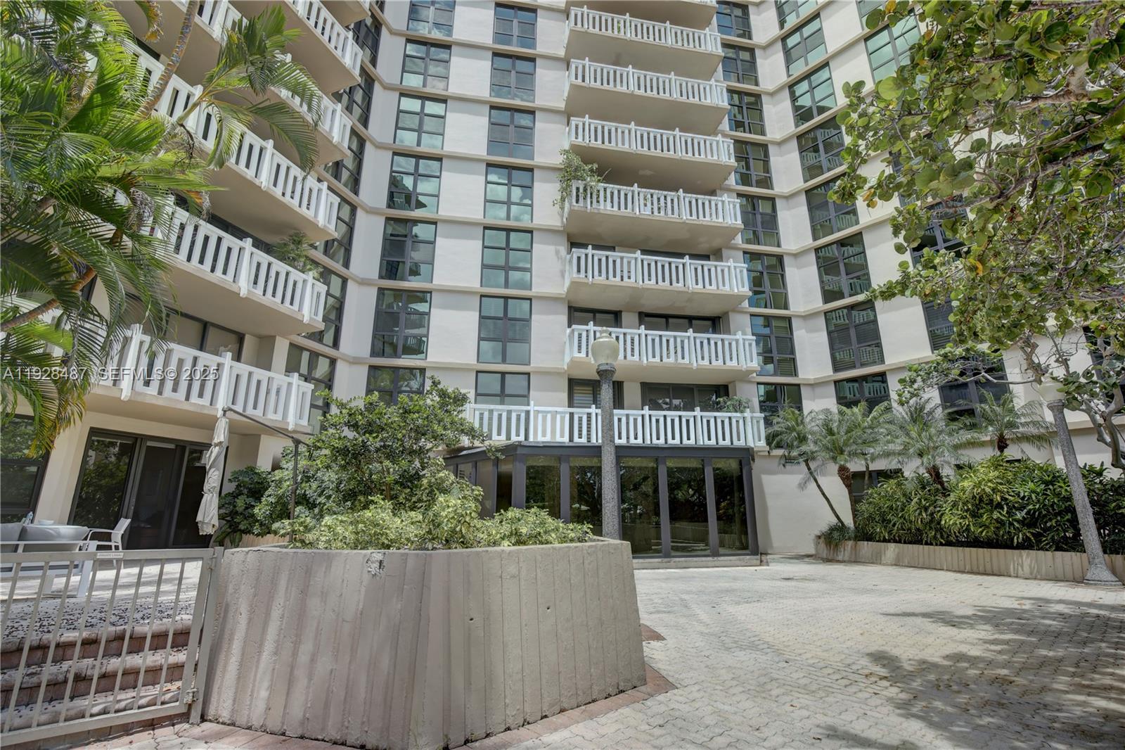 image Towers of Key Biscayne24