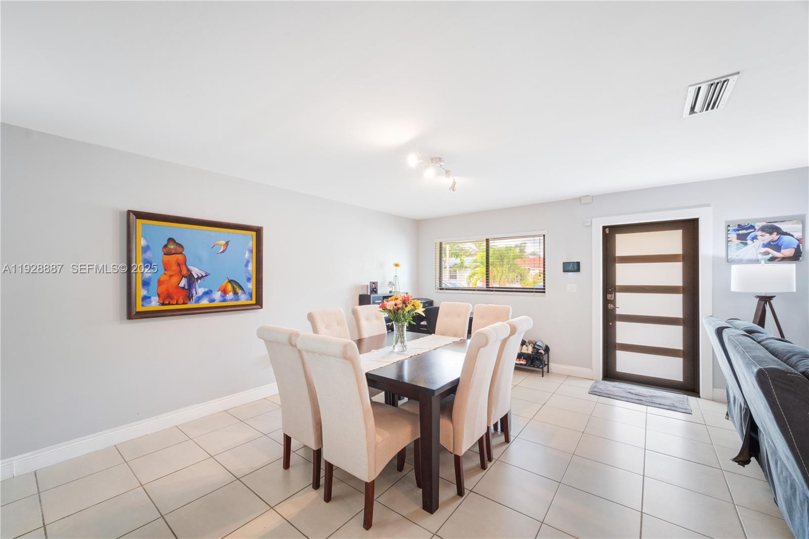 10350 SW 4th St Sweetwater, FL 33174