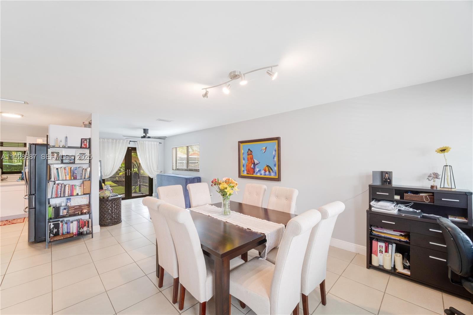 10350 SW 4th St Sweetwater, FL 33174