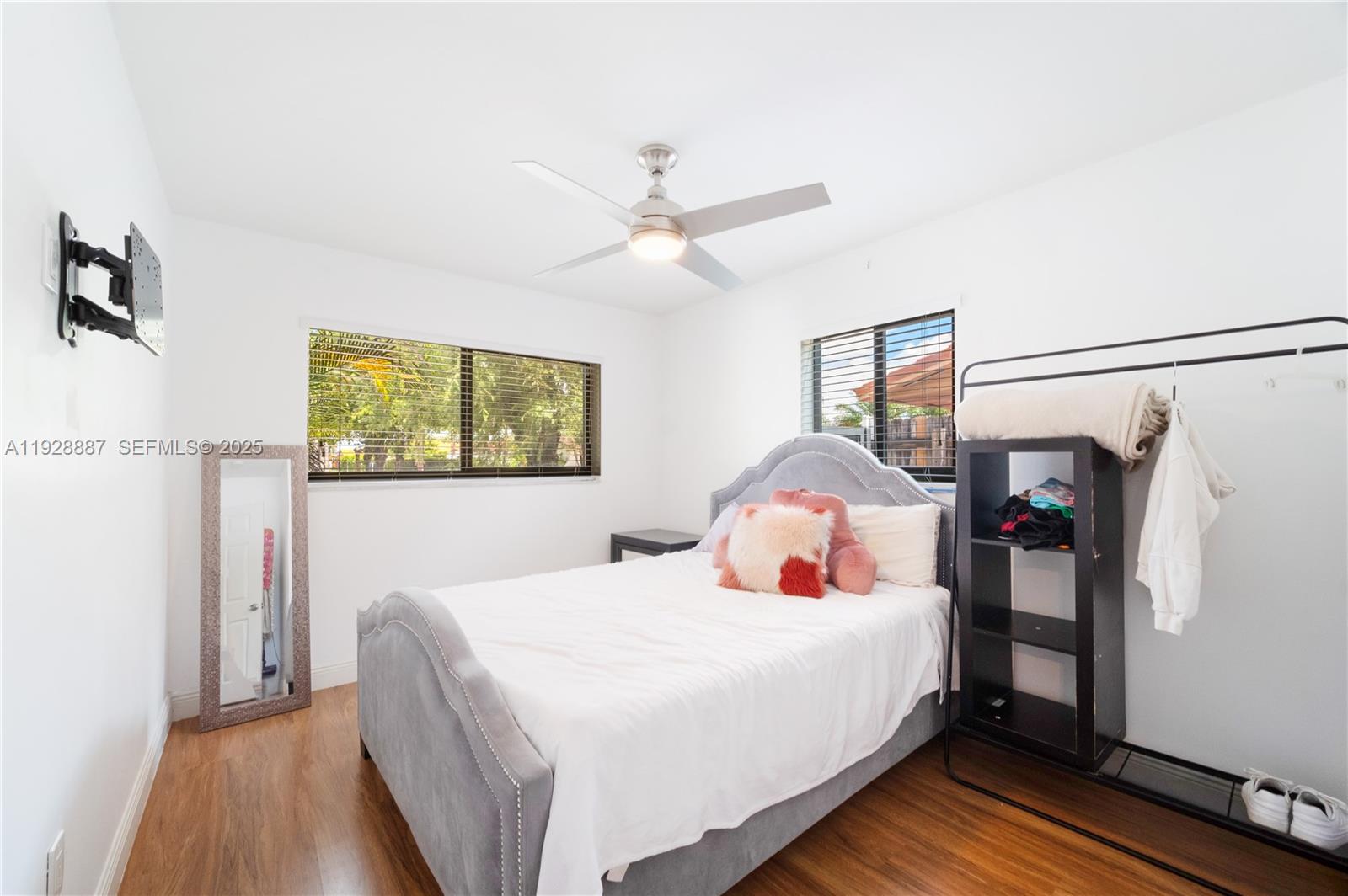 10350 SW 4th St Sweetwater, FL 33174