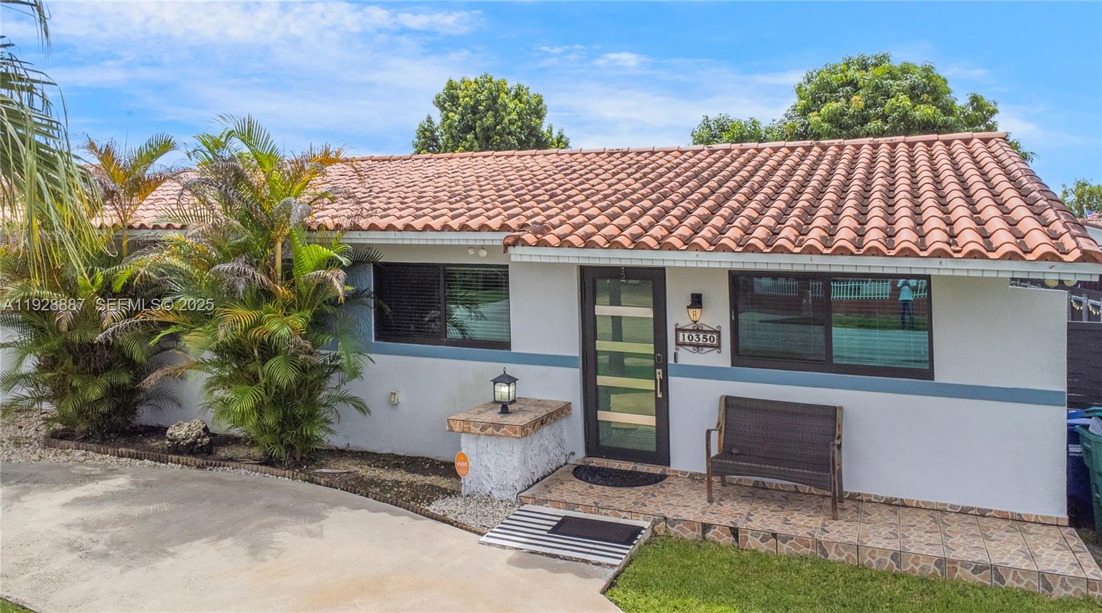 10350 SW 4th St Sweetwater, FL 33174