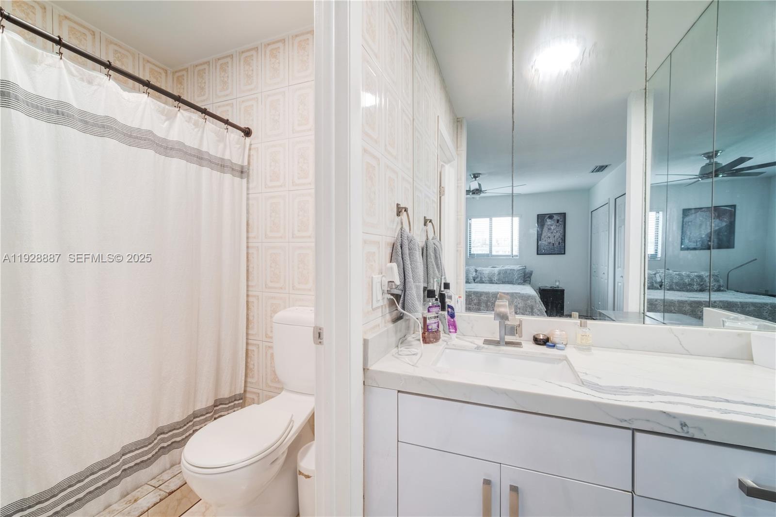 10350 SW 4th St Sweetwater, FL 33174