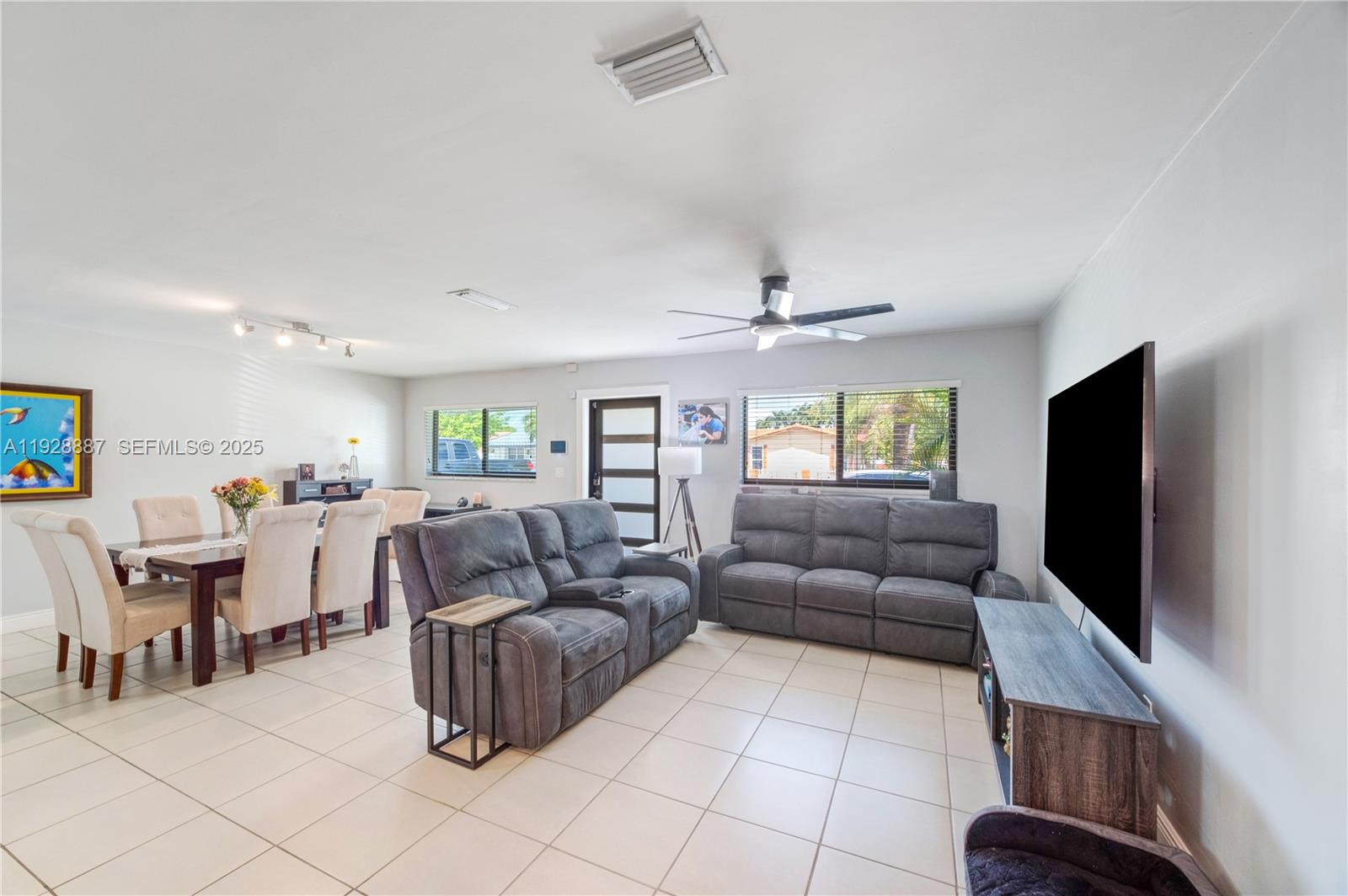 10350 SW 4th St Sweetwater, FL 33174