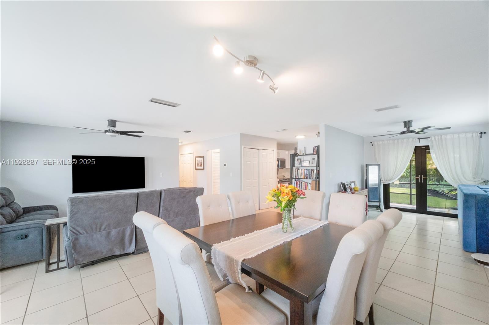 10350 SW 4th St Sweetwater, FL 33174