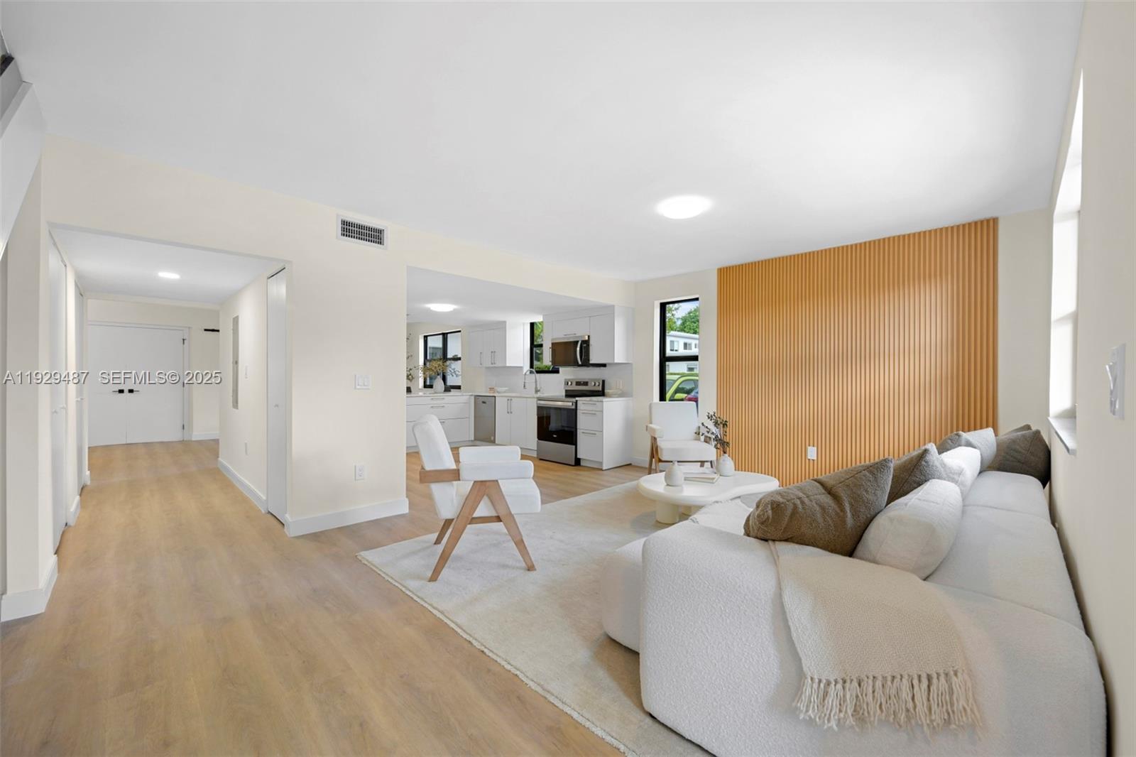 7994 Crespi Blvd #7994