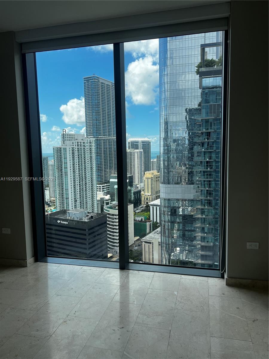 68 SE 6th St #3401 Miami, FL 33131