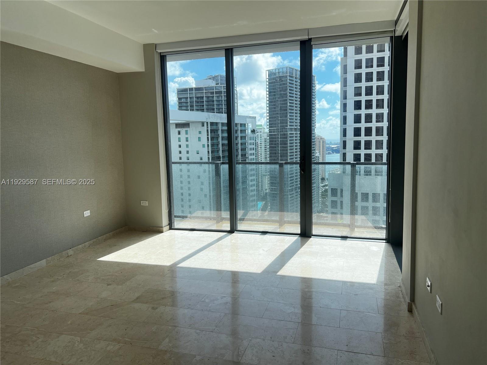 68 SE 6th St #3401 Miami, FL 33131