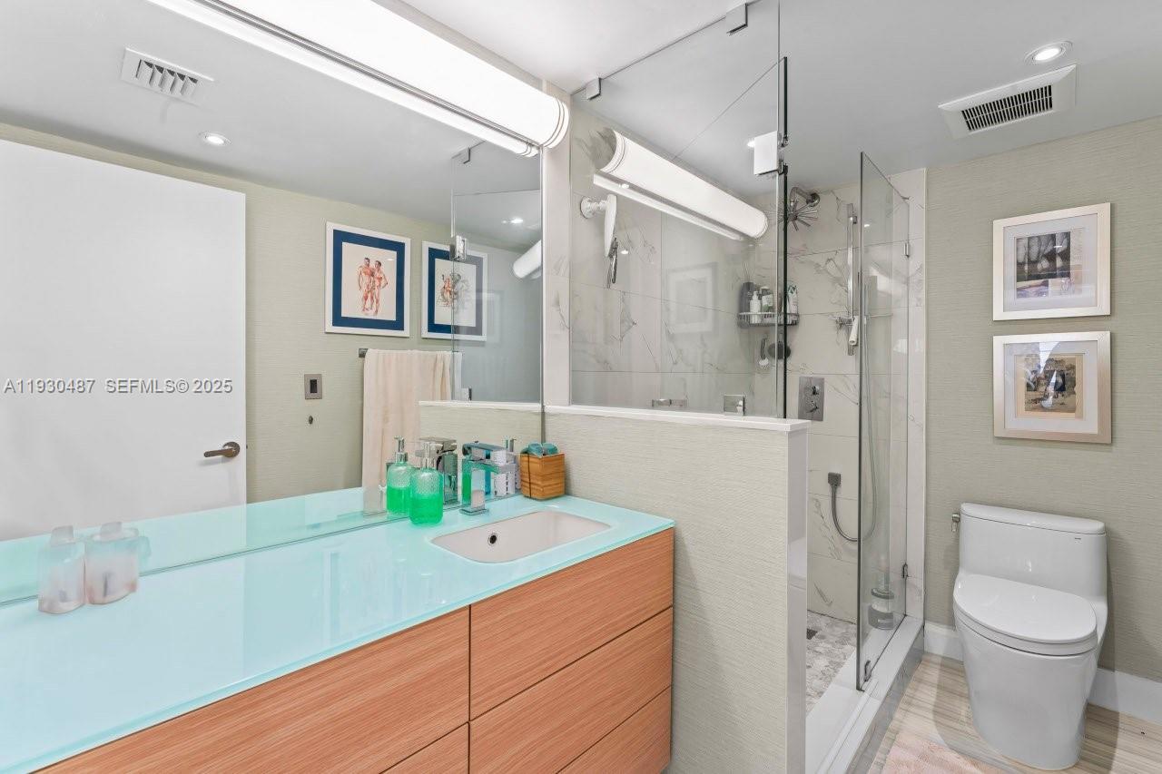 1450 Lincoln Rd #307 Miami Beach, FL 33139