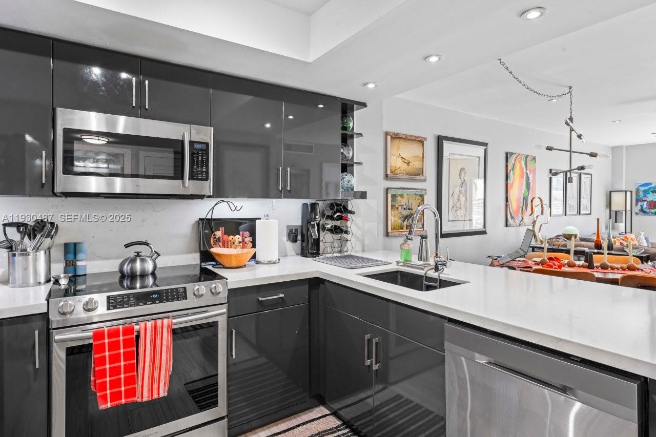 1450 Lincoln Rd #307 Miami Beach, FL 33139