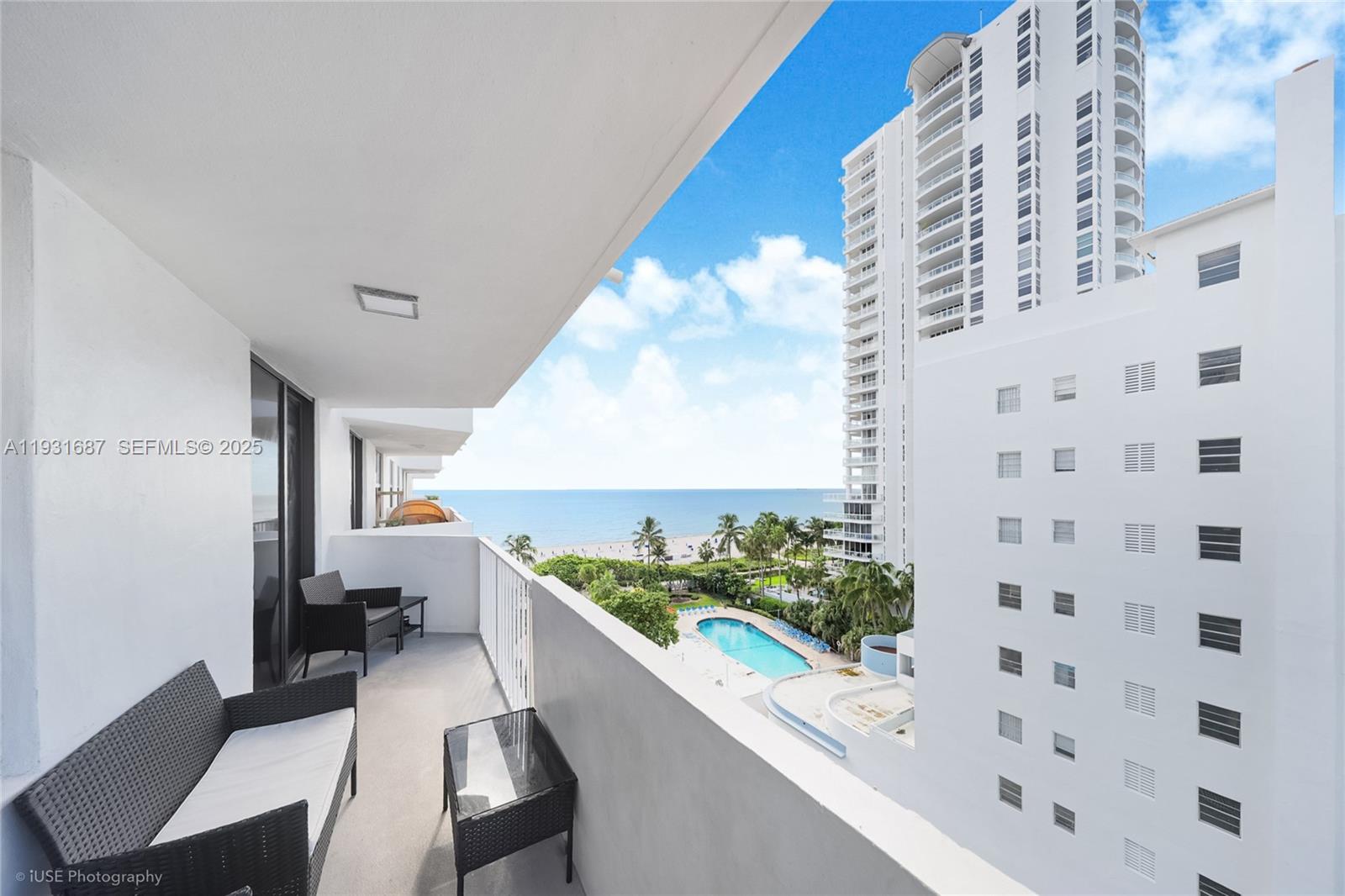 4301 Collins Ave #803 Miami Beach, FL 33140