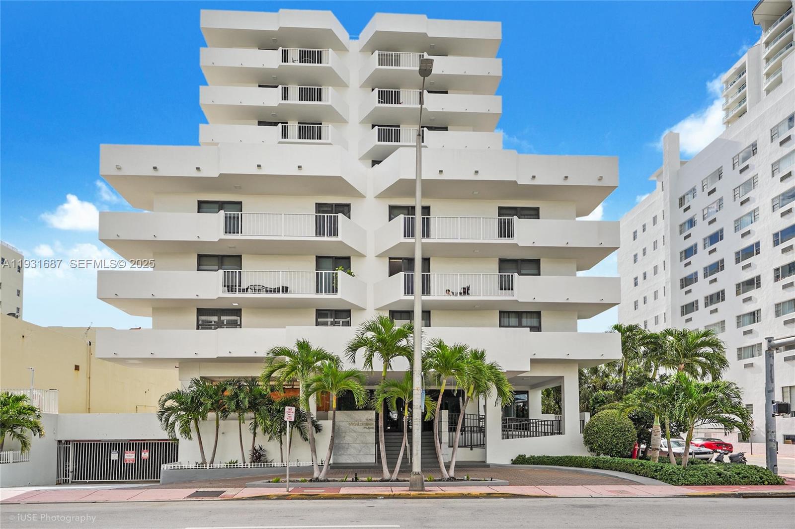 4301 Collins Ave #803 Miami Beach, FL 33140