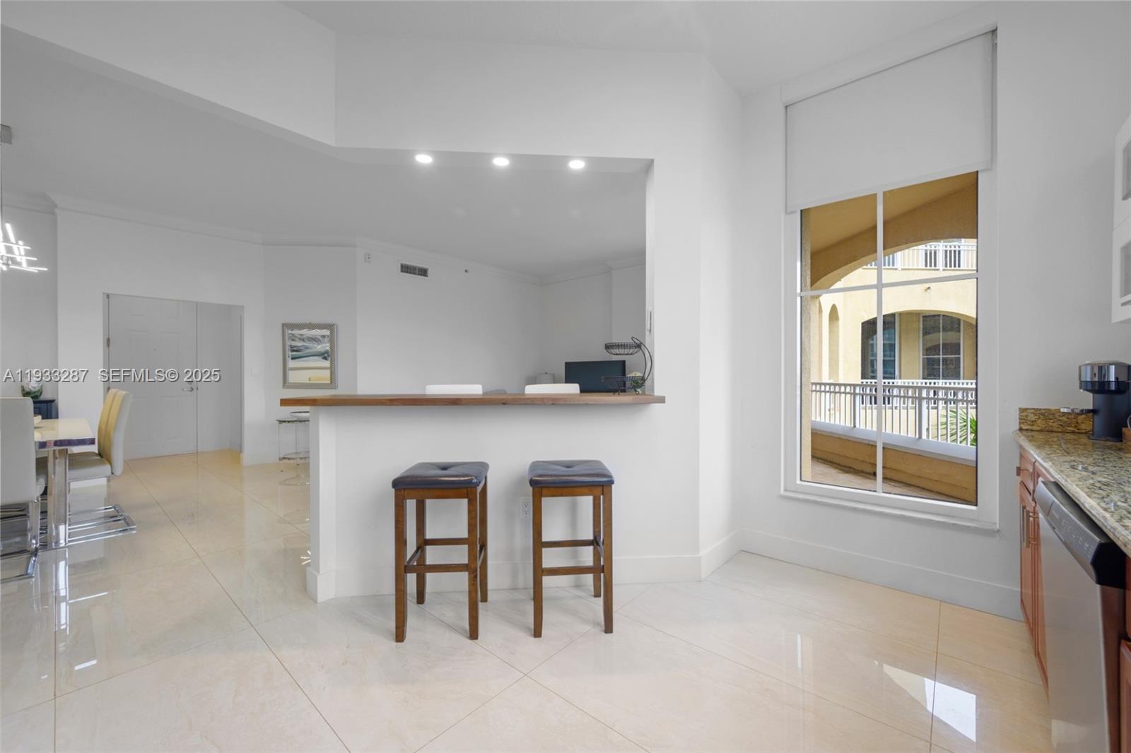 3001 NE 185th St #613 Aventura, FL 33180