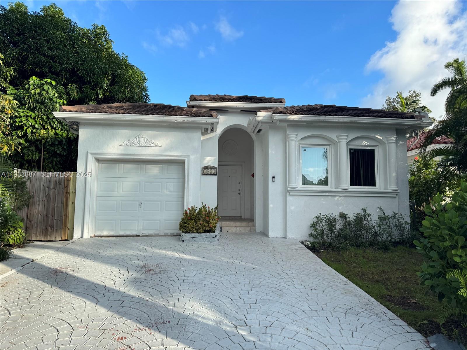 1055 NE 85th St #1055