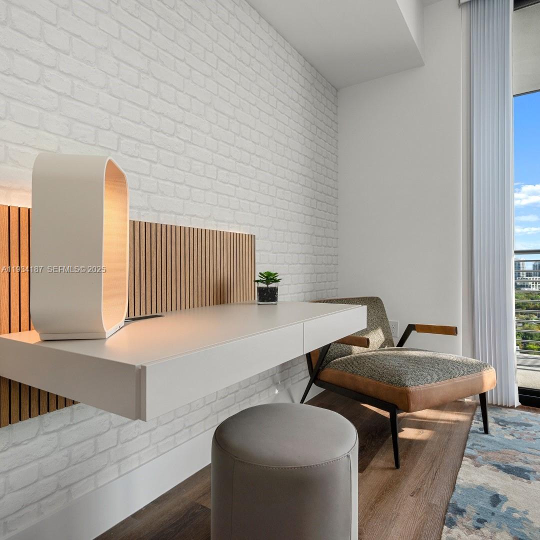 2800 SW 27th Ter #0304 Miami, FL 33133