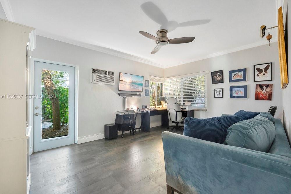 634 NE 72nd Ter Miami, FL 33138