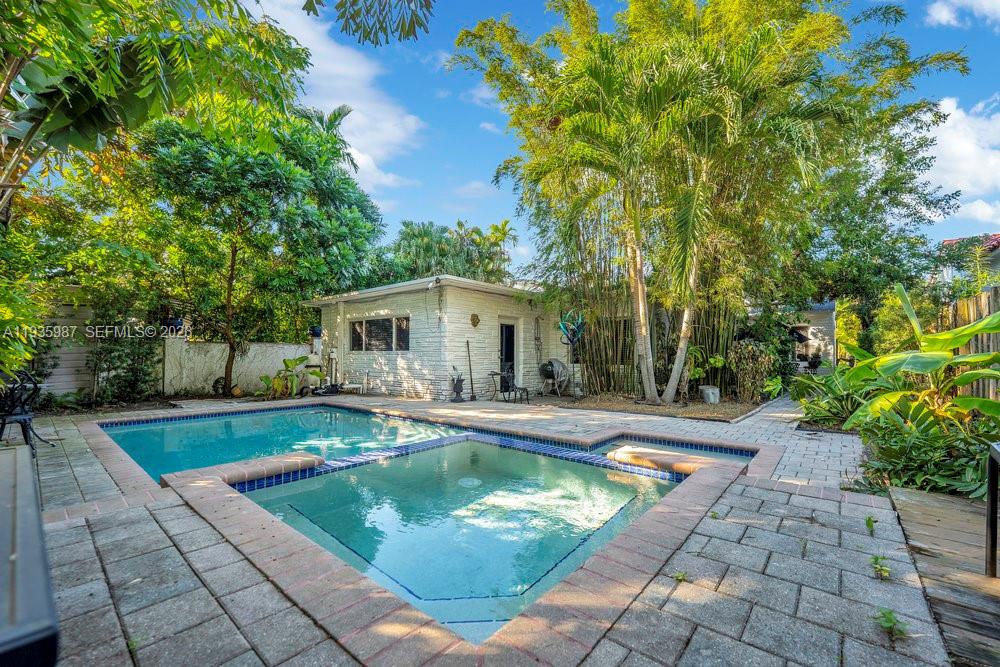 634 NE 72nd Ter Miami, FL 33138