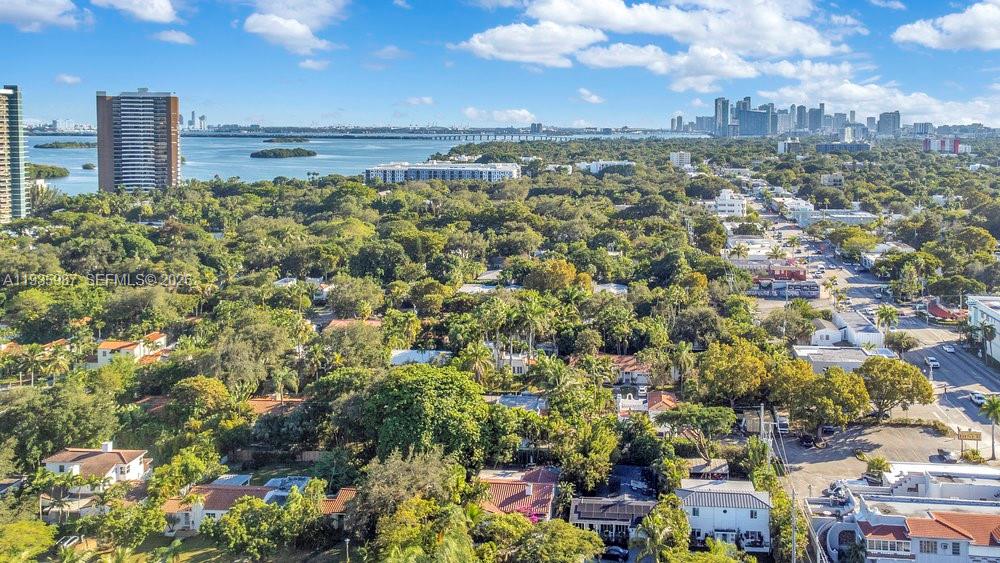 634 NE 72nd Ter Miami, FL 33138