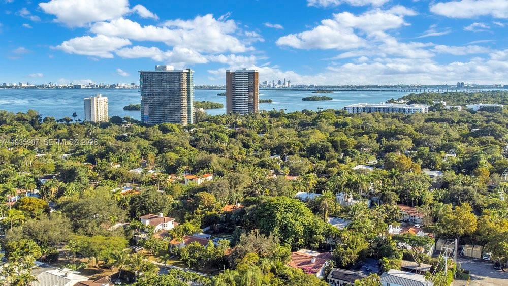 634 NE 72nd Ter Miami, FL 33138