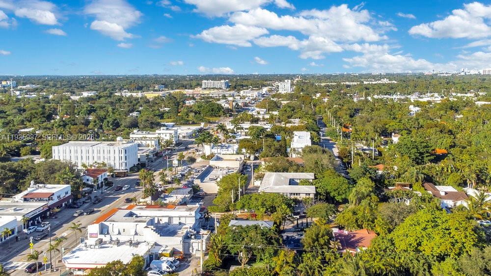 634 NE 72nd Ter Miami, FL 33138