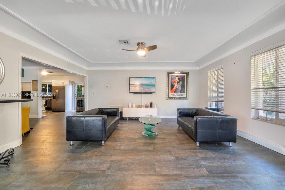 634 NE 72nd Ter Miami, FL 33138