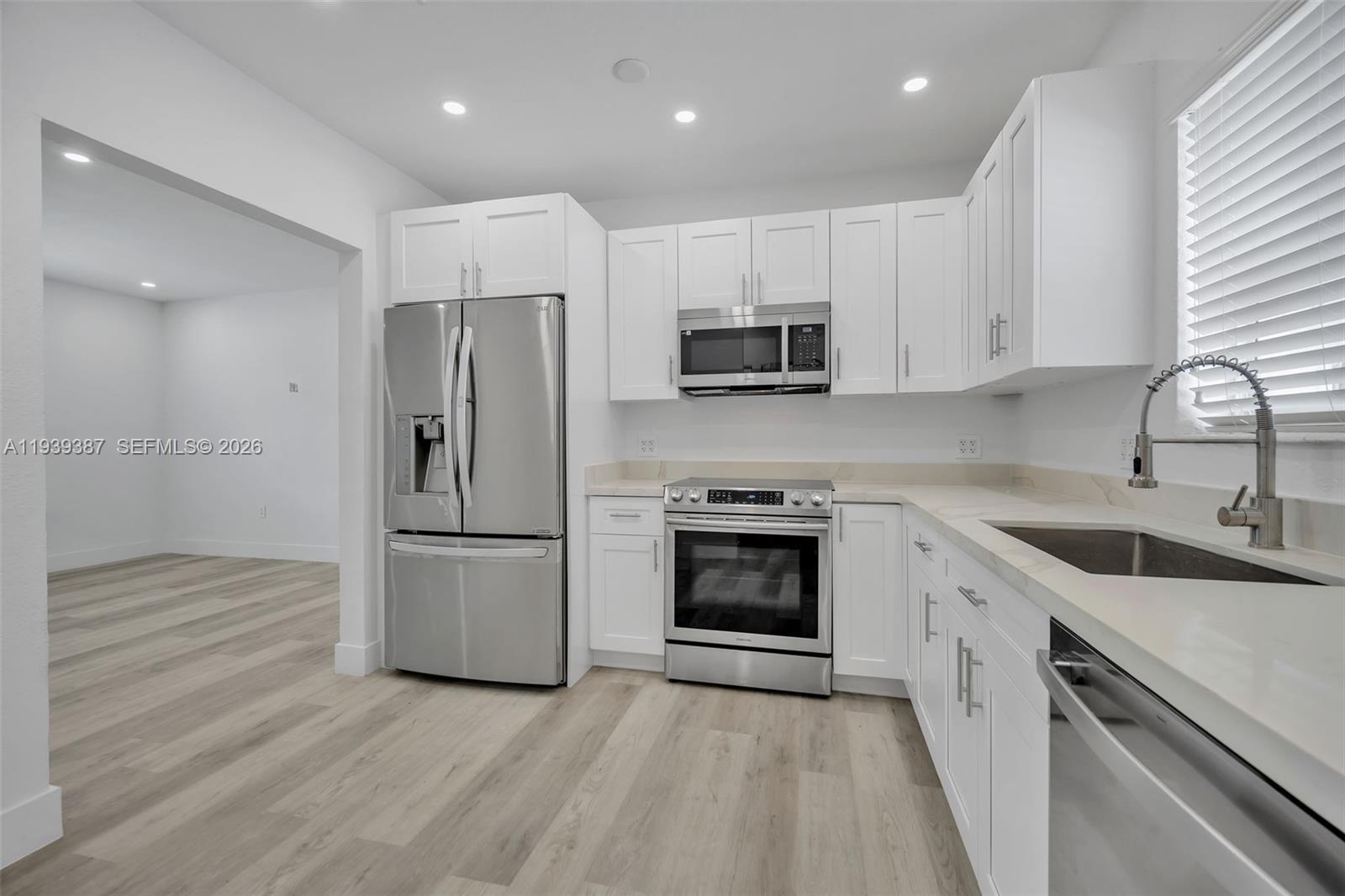 1401 NE 152nd St North Miami Beach, FL 33162