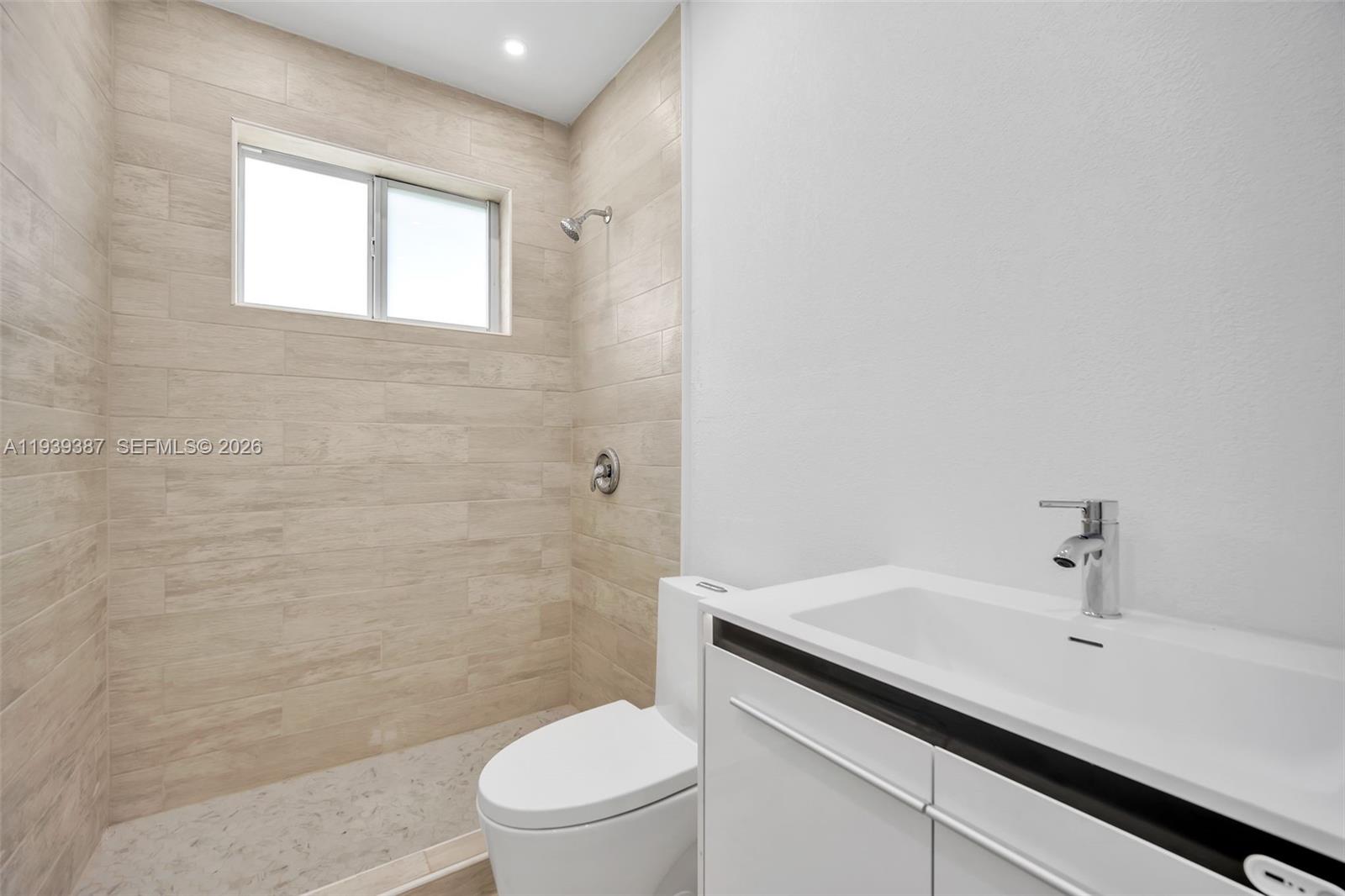 1401 NE 152nd St North Miami Beach, FL 33162