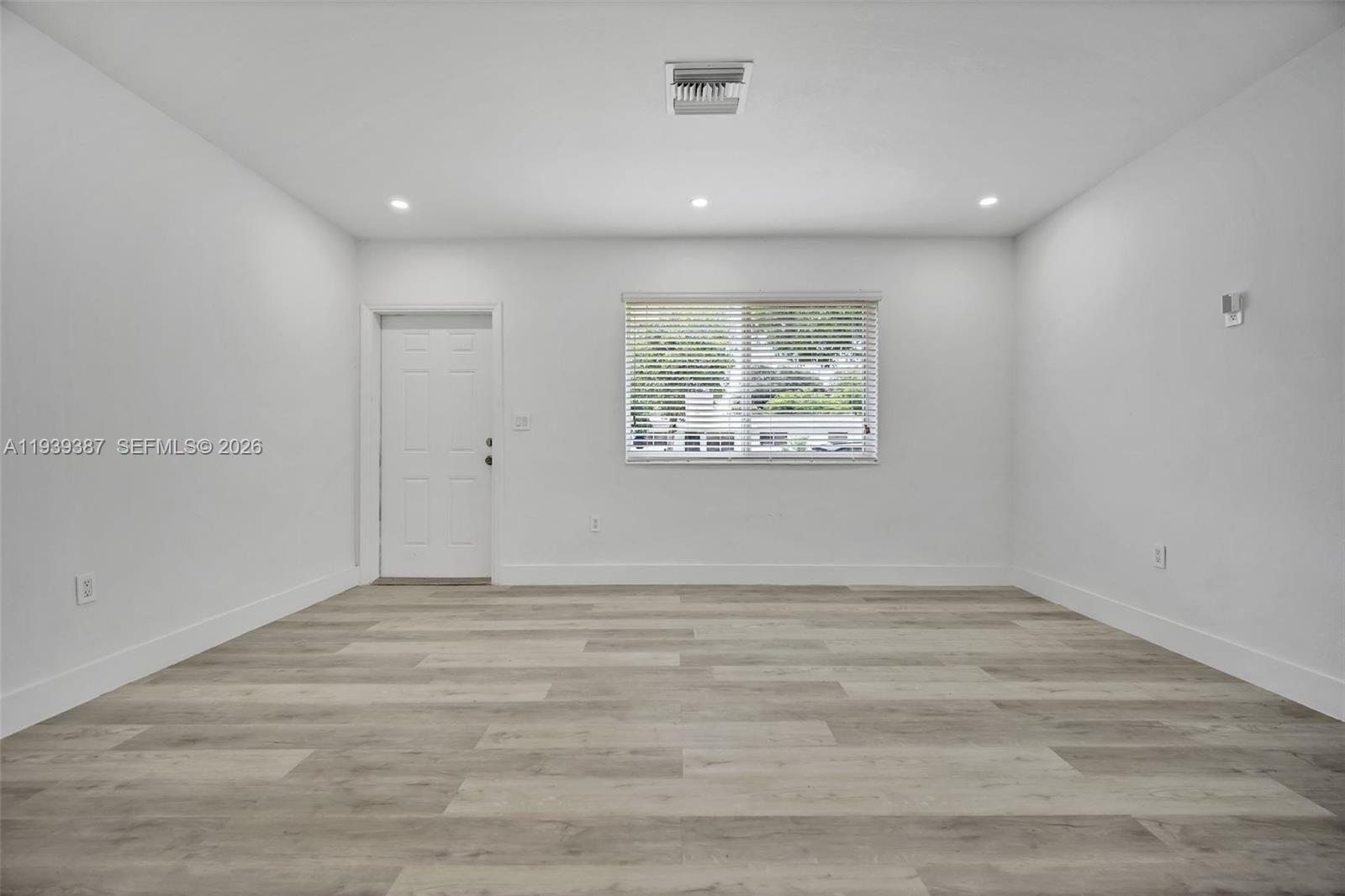 1401 NE 152nd St North Miami Beach, FL 33162