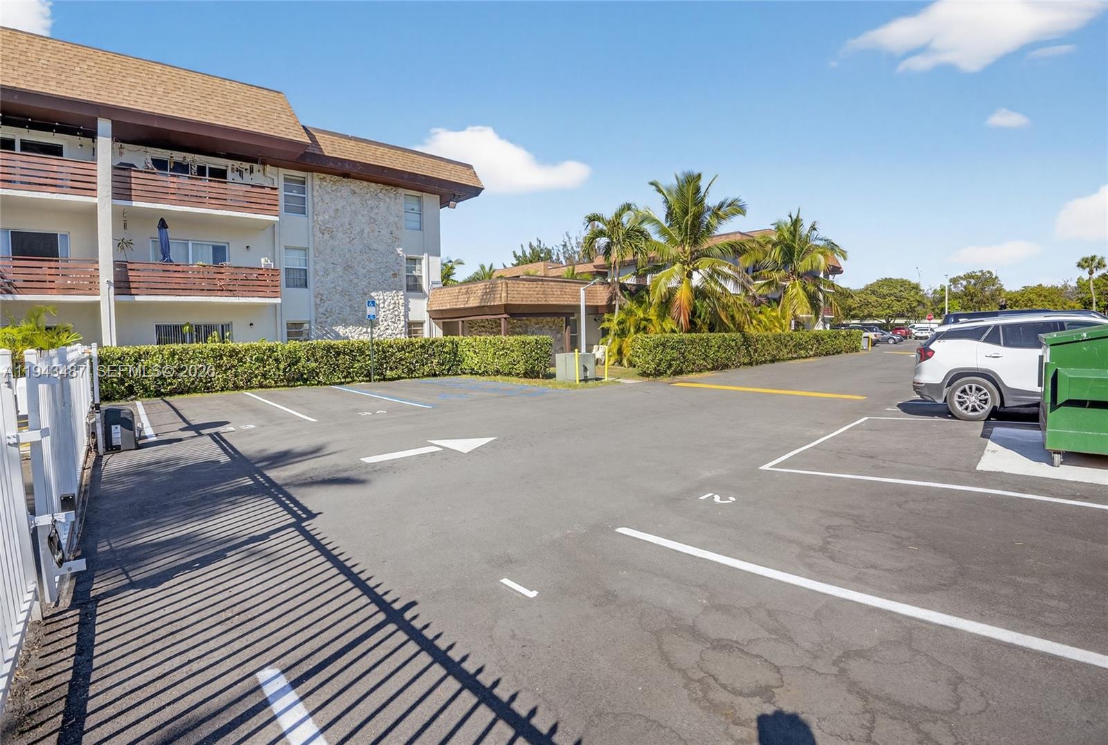 7477 SW 82nd St #C213 Miami, FL 33143