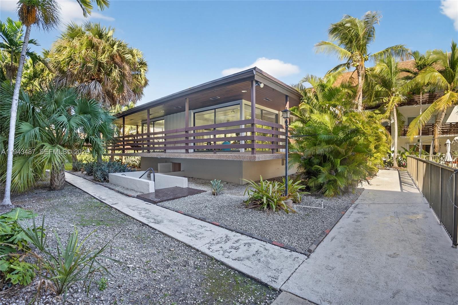 7477 SW 82nd St #C213 Miami, FL 33143