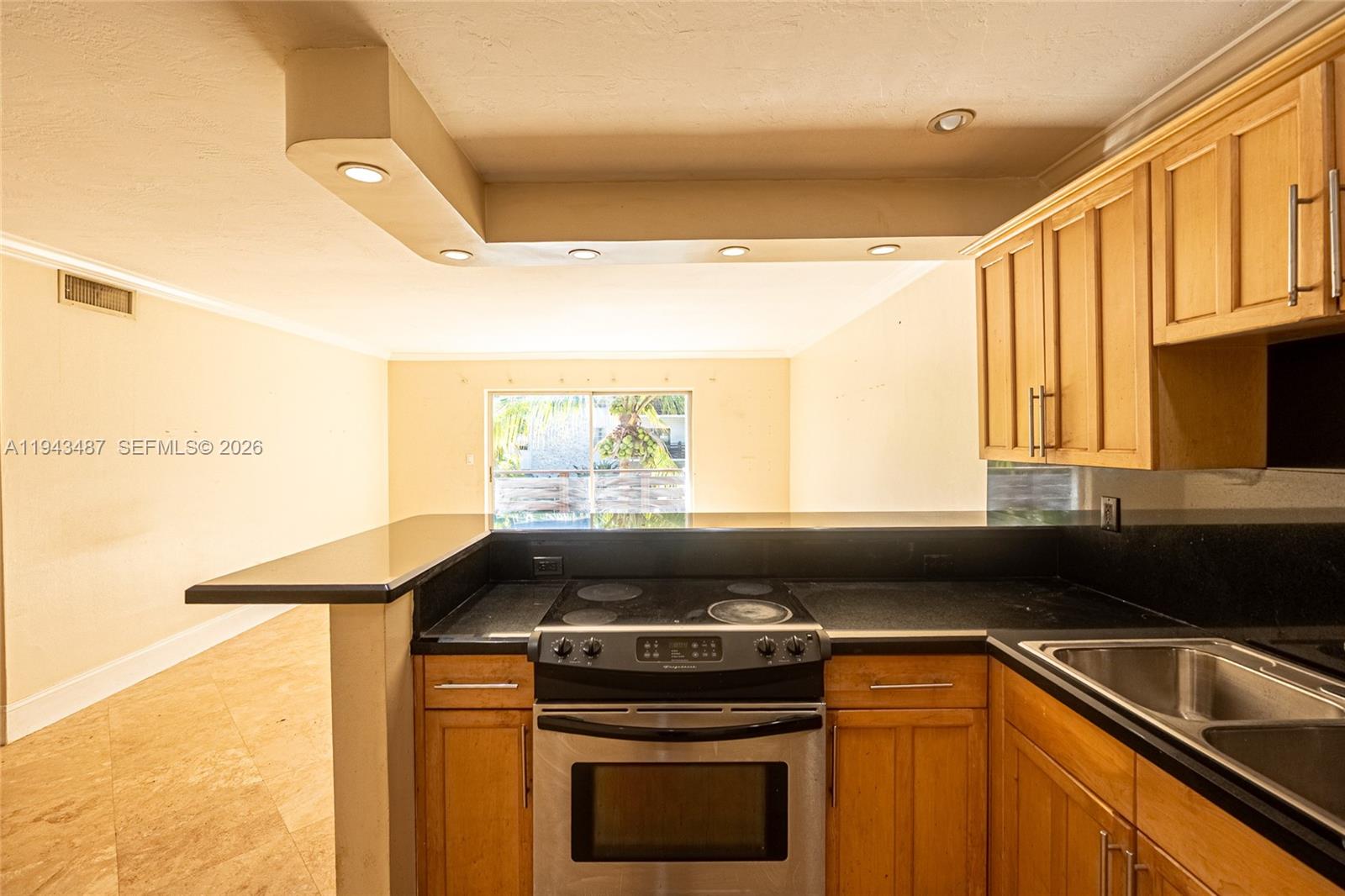 7477 SW 82nd St #C213 Miami, FL 33143