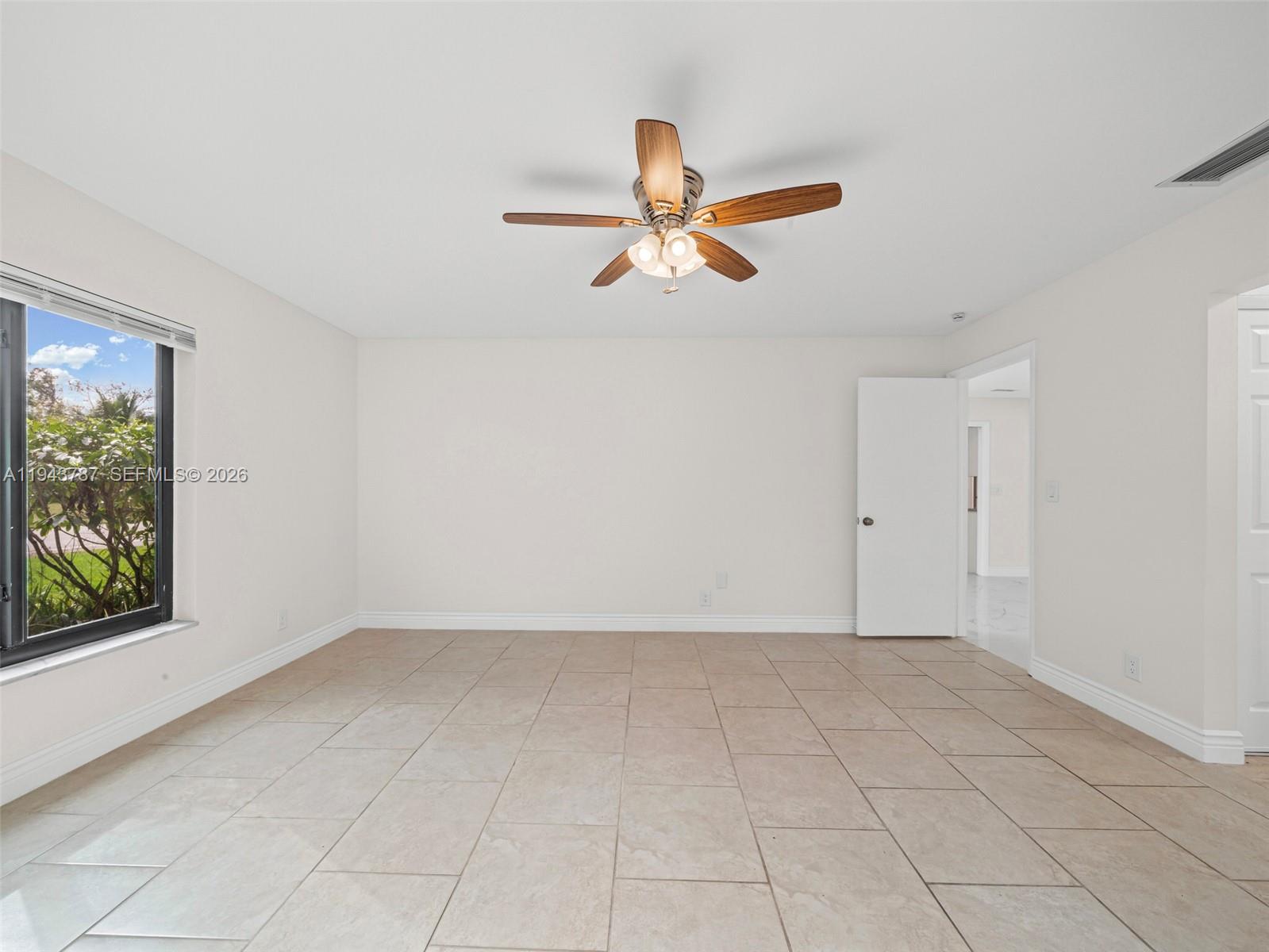 10251 NW 39th Ct Coral Springs, FL 33065