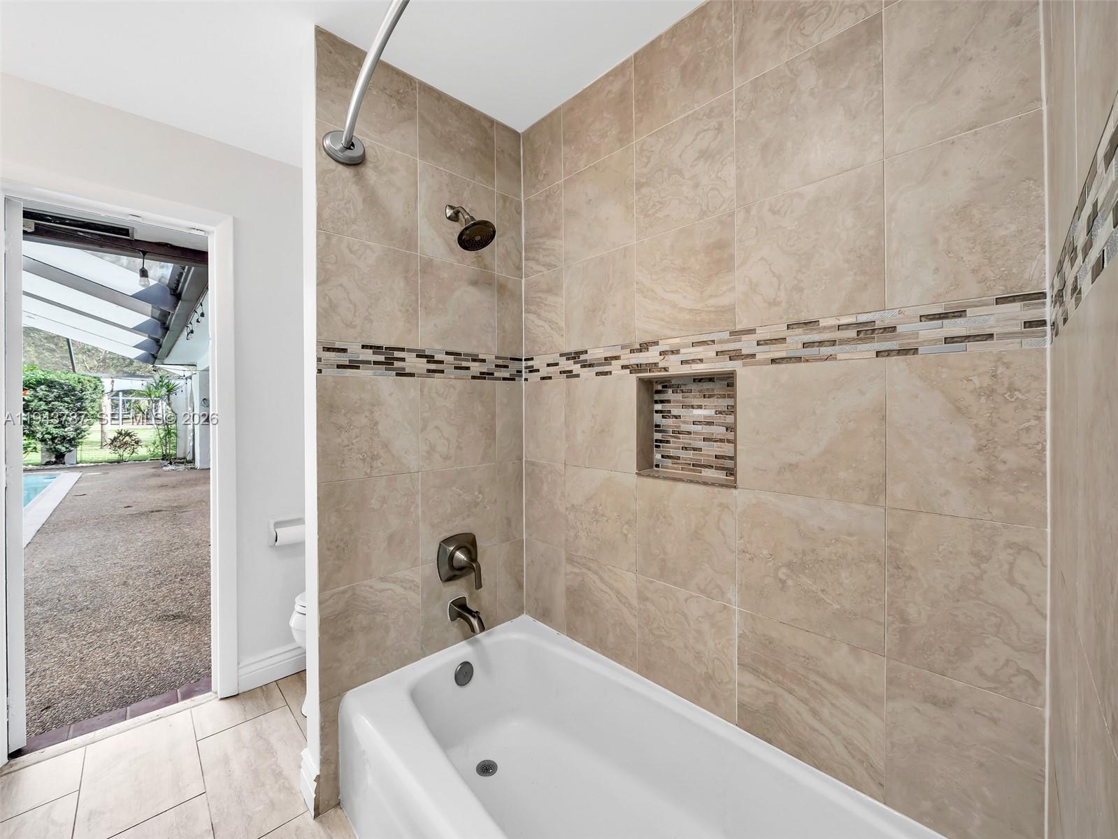 10251 NW 39th Ct Coral Springs, FL 33065