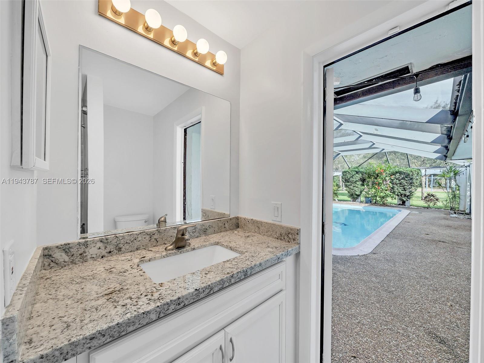 10251 NW 39th Ct Coral Springs, FL 33065