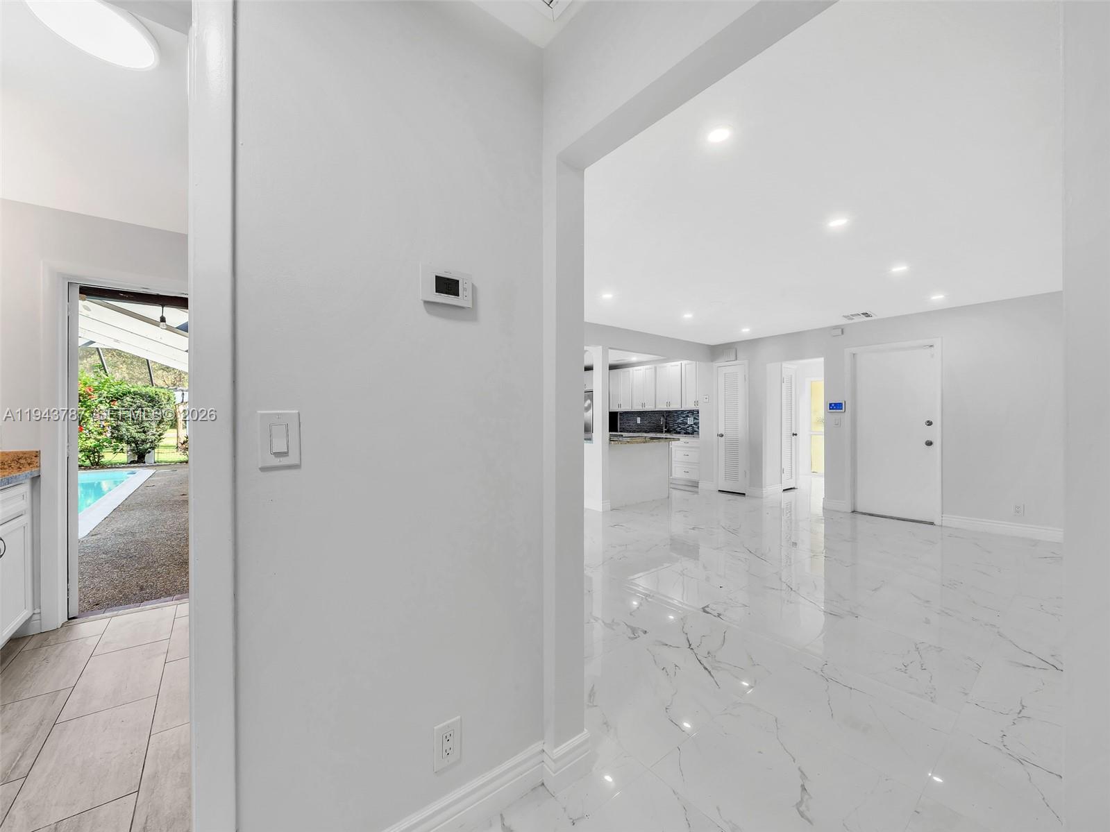 10251 NW 39th Ct Coral Springs, FL 33065