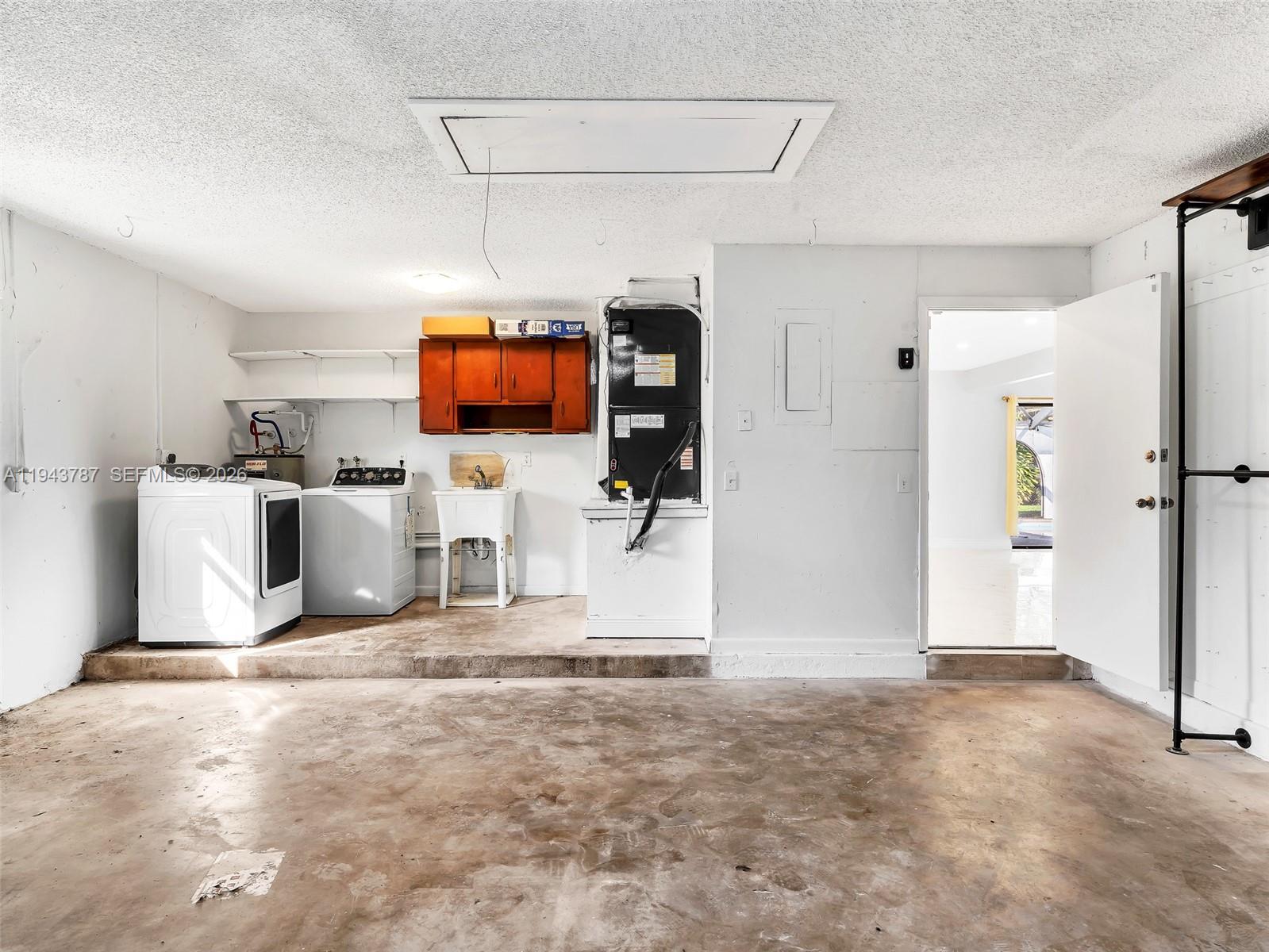 10251 NW 39th Ct Coral Springs, FL 33065