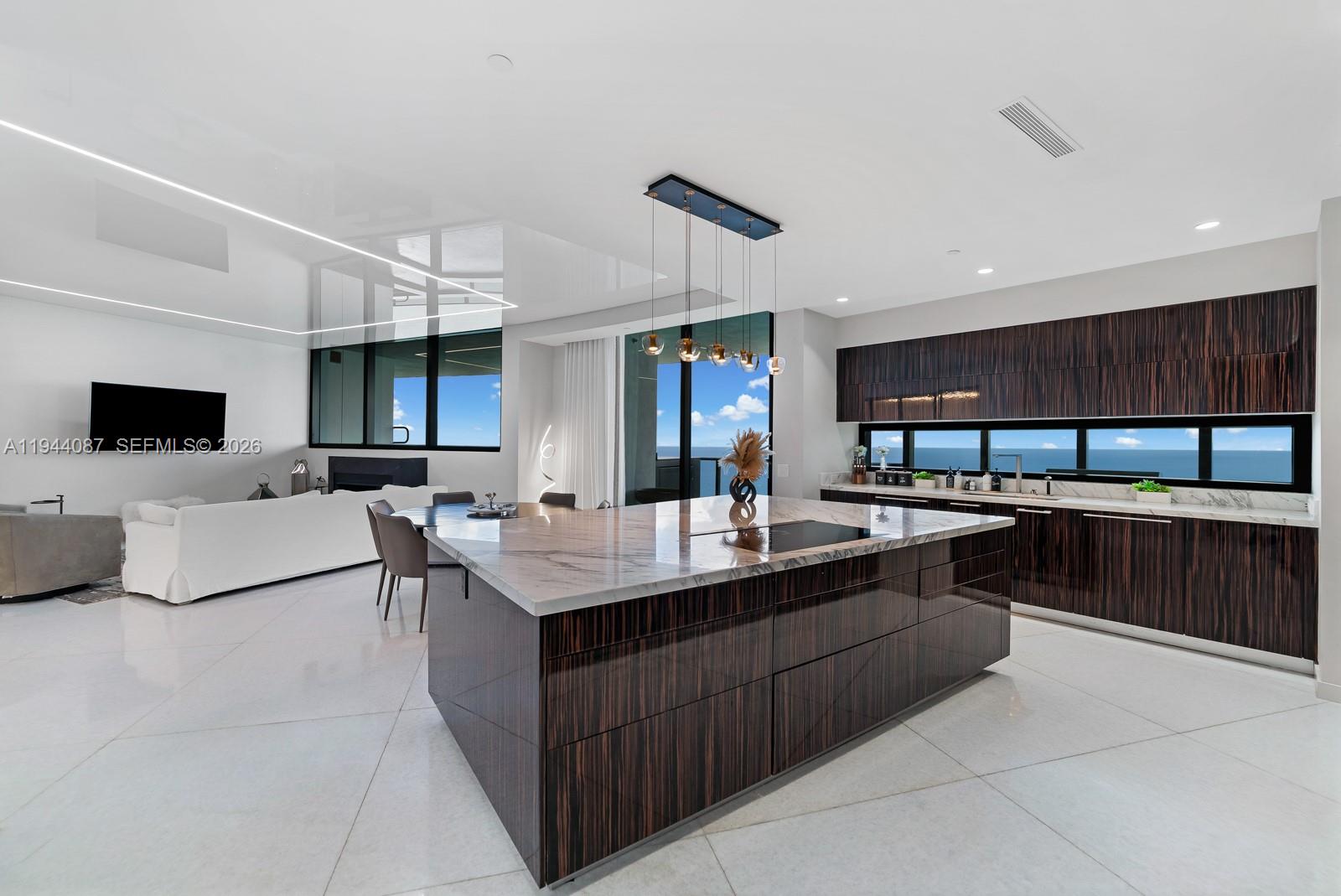 18555 Collins Ave #5201 Sunny Isles Beach, FL 33160