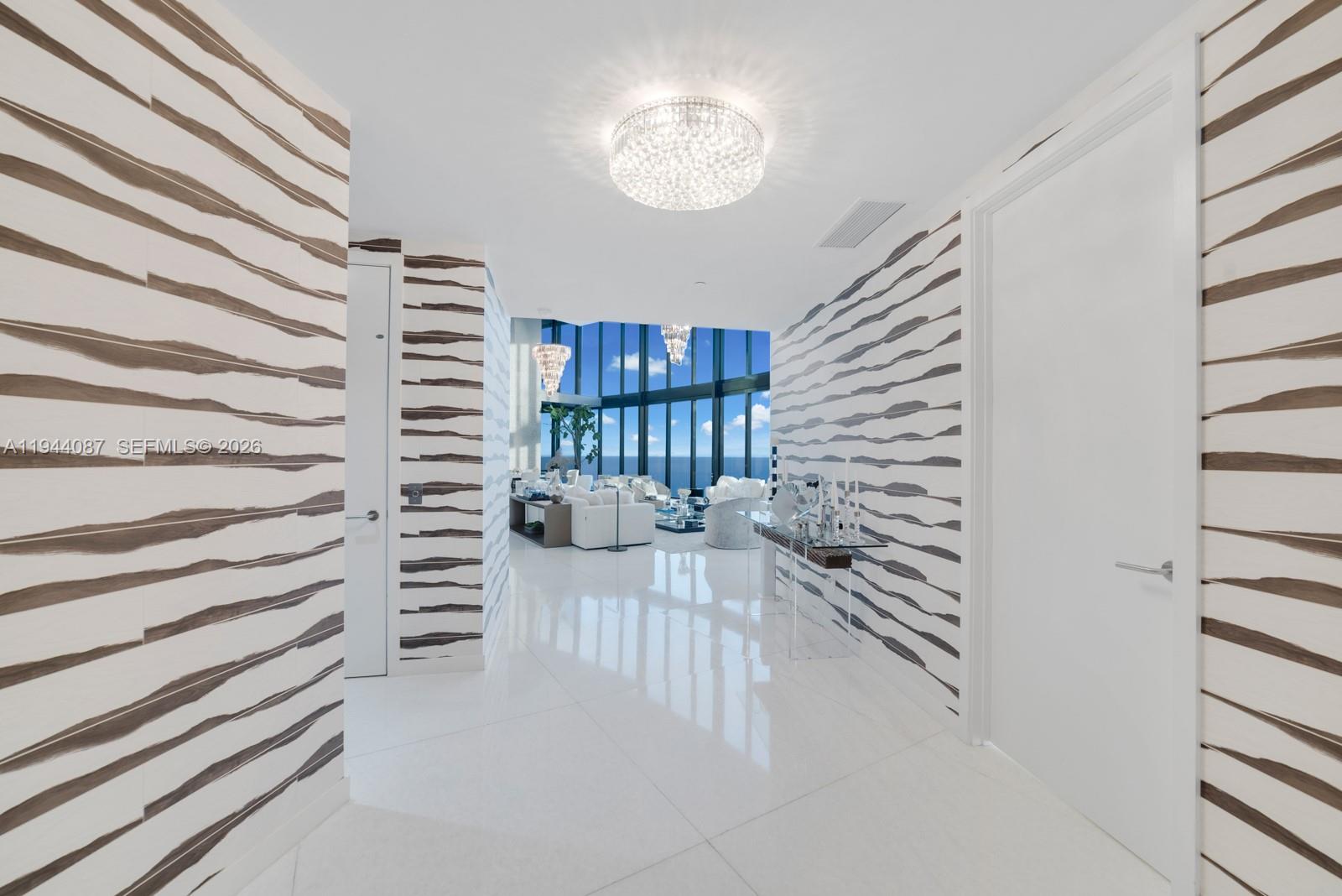 18555 Collins Ave #5201 Sunny Isles Beach, FL 33160