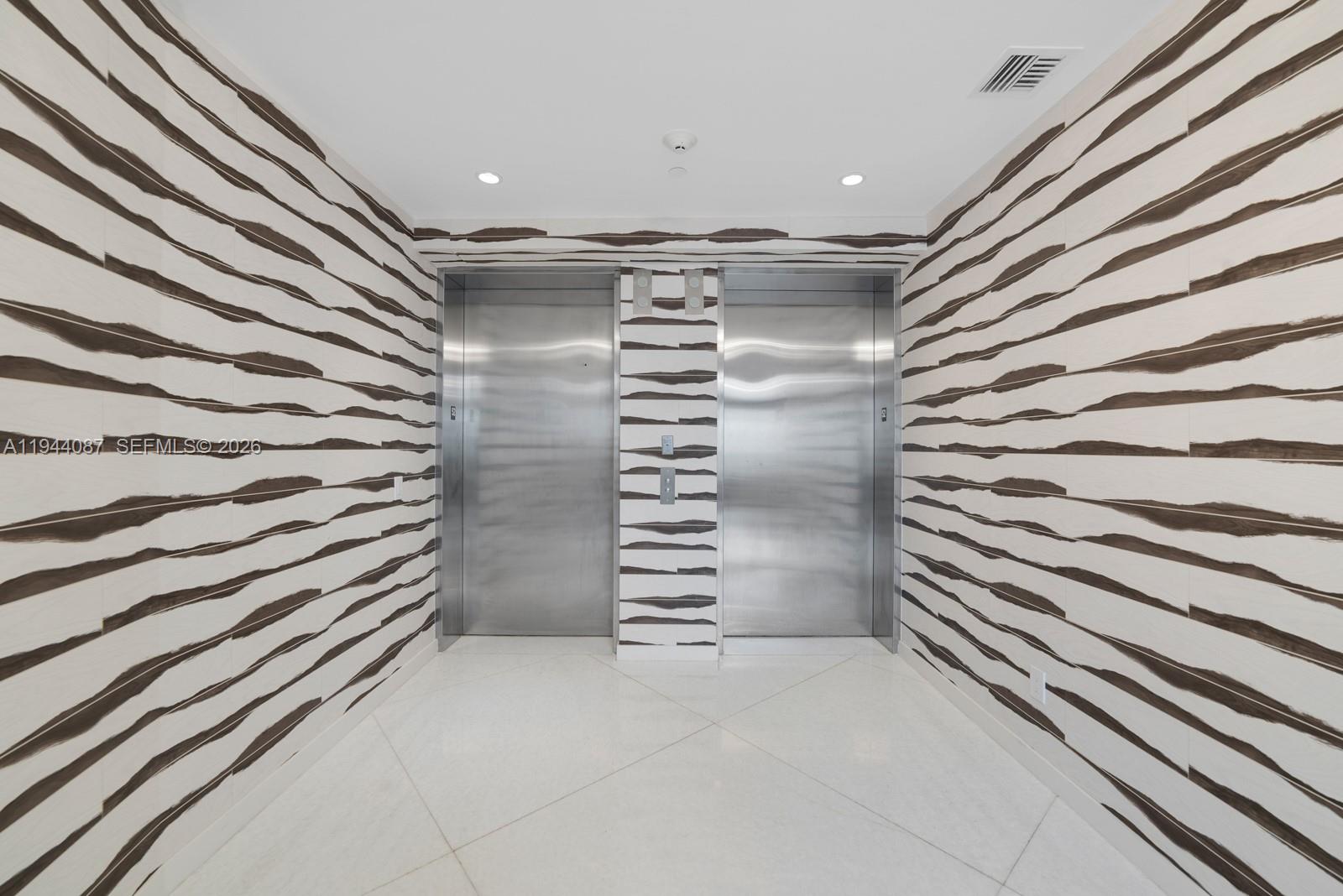 18555 Collins Ave #5201 Sunny Isles Beach, FL 33160