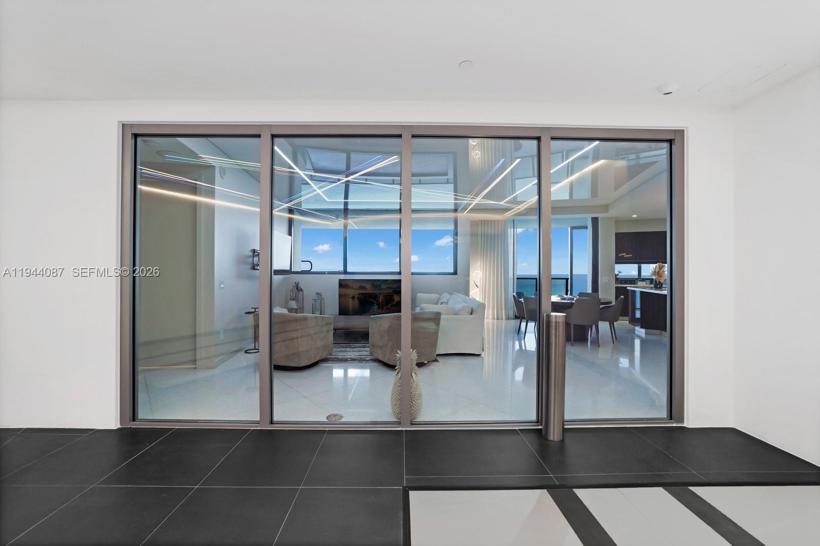 18555 Collins Ave #5201 Sunny Isles Beach, FL 33160